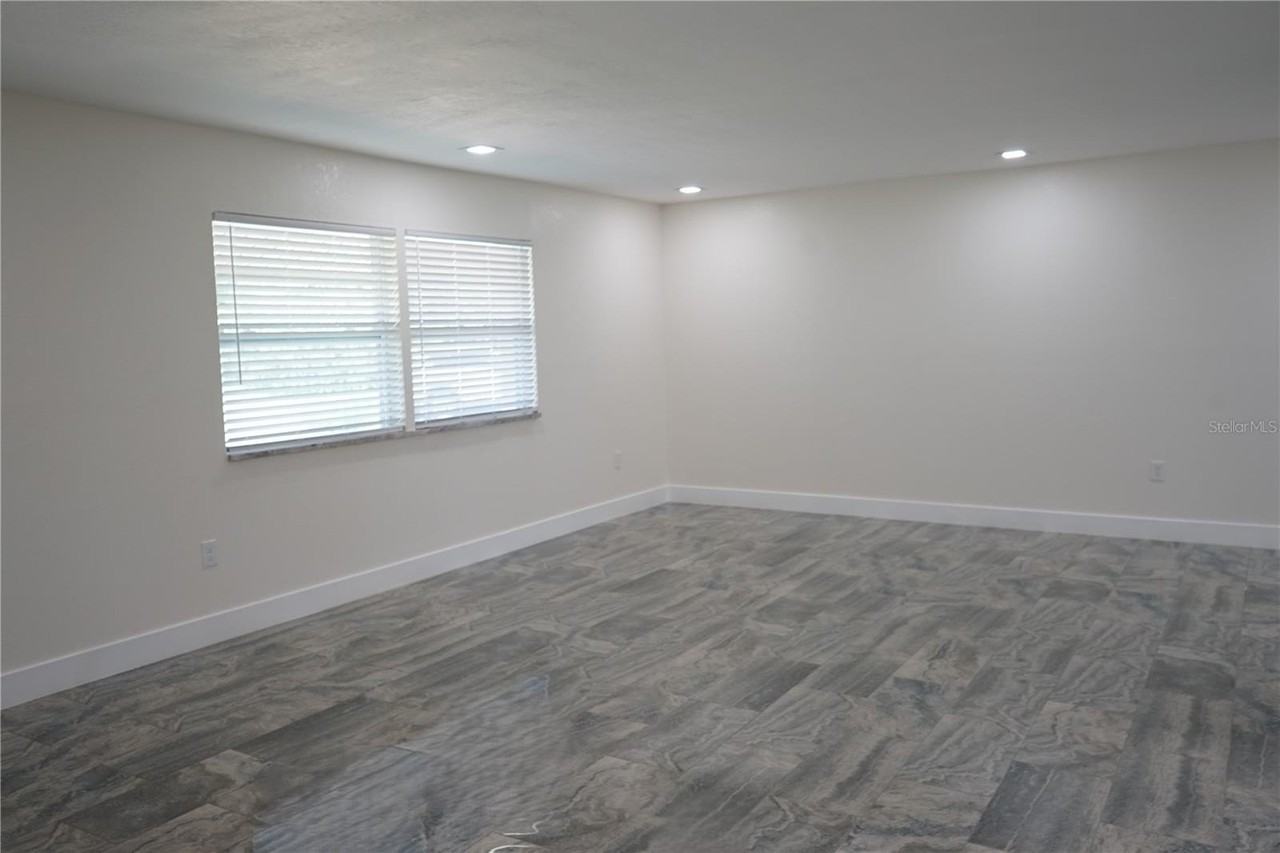 1618 Cherry Hills Drive - Photo 5 of 37