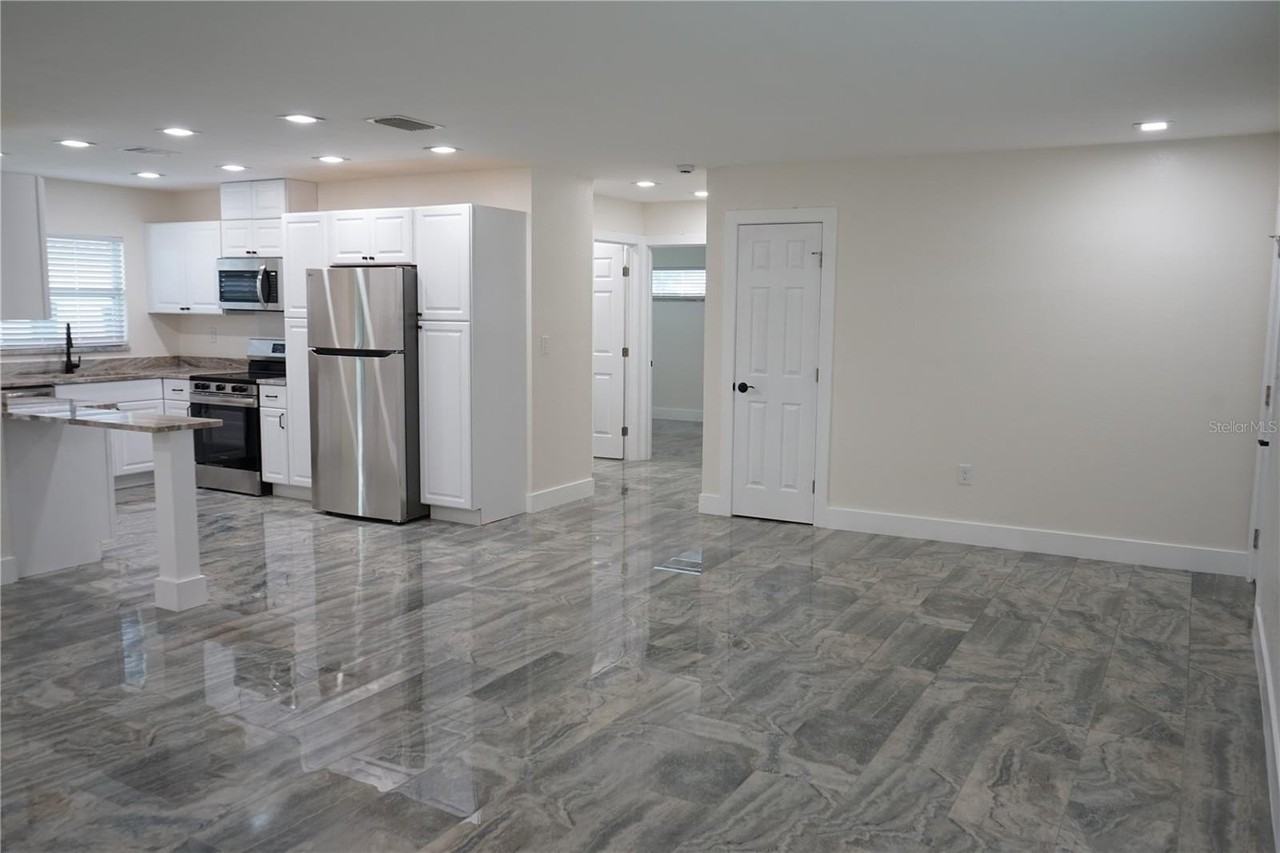 1618 Cherry Hills Drive - Photo 7 of 37