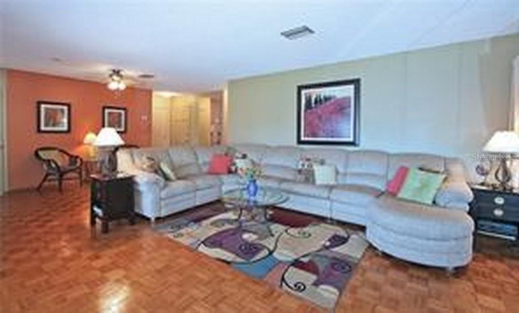 221 Cedarwood Cir #221 - Photo 7 of 22