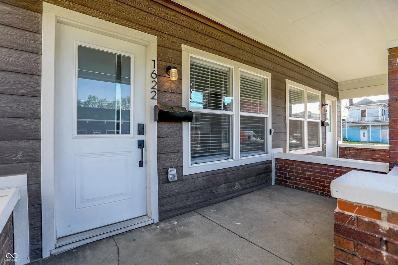 1622 Prospect St - Photo 3 of 50