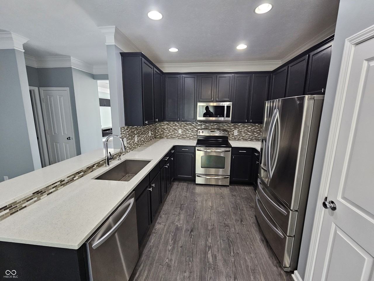 9062 Sparta Dr - Photo 5 of 20