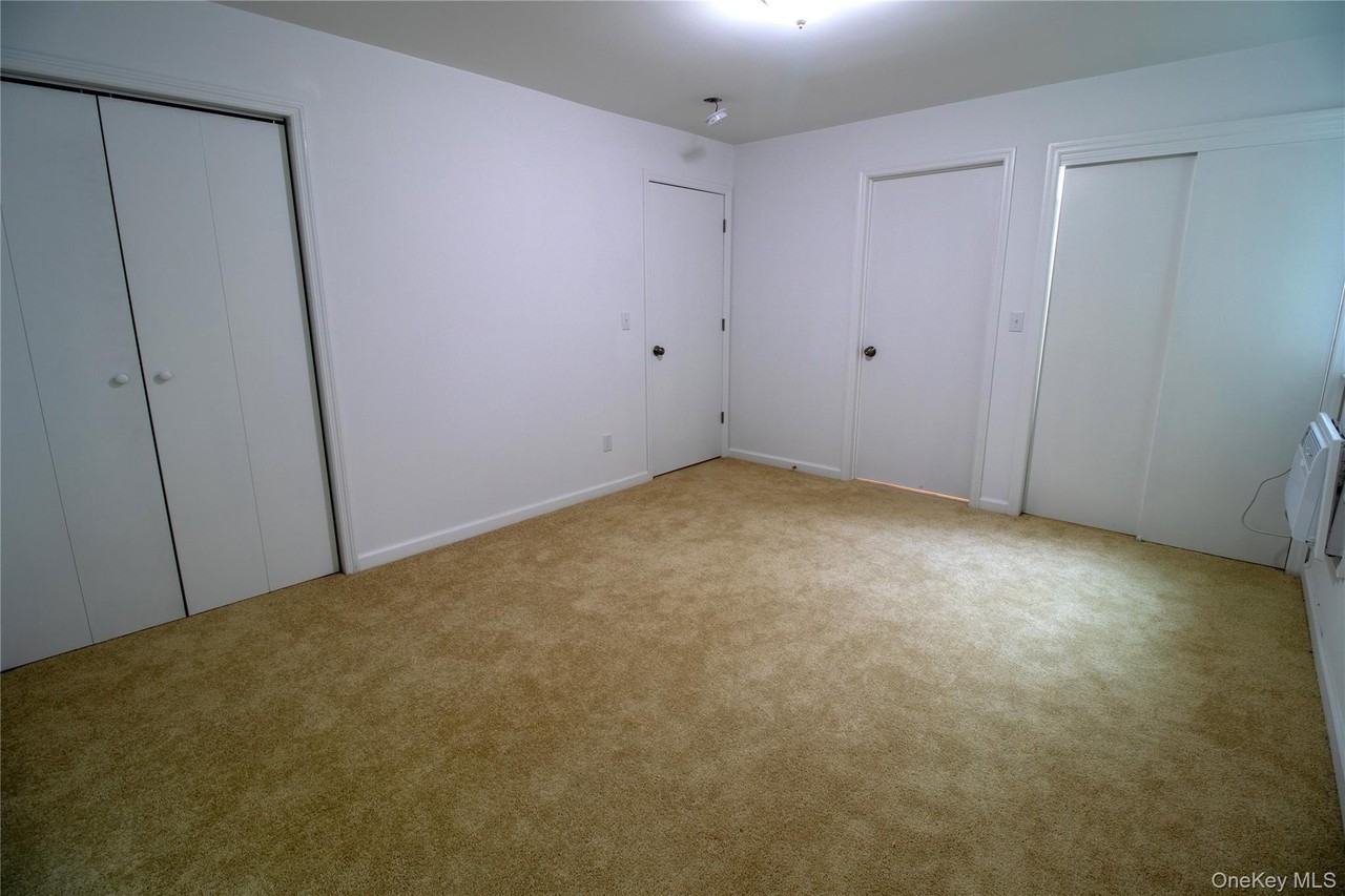 358 Concord Ln - Photo 4 of 19