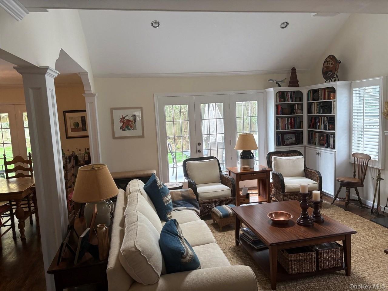 50 Brittany Ln - Photo 2 of 12