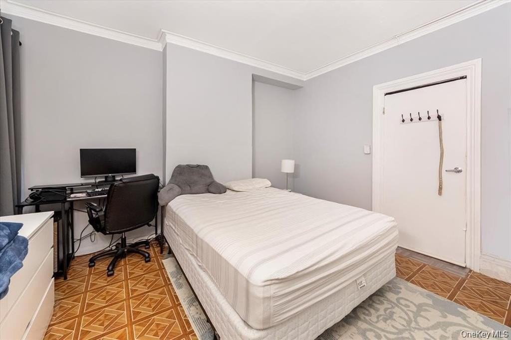 22 Jones Pl #1stFL - Photo 7 of 9