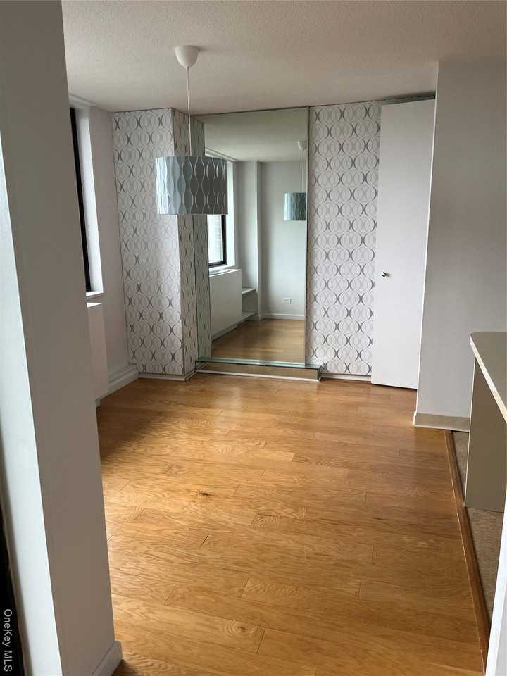 1 Bay Club Dr #9H - Photo 4 of 20