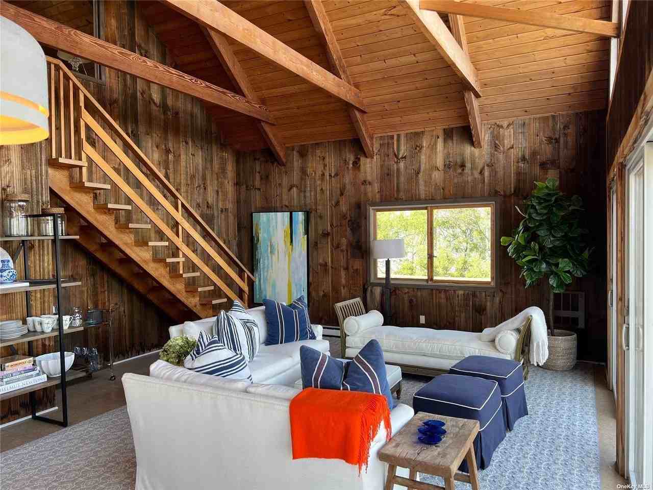 298 Dune Rd - Photo 6 of 26