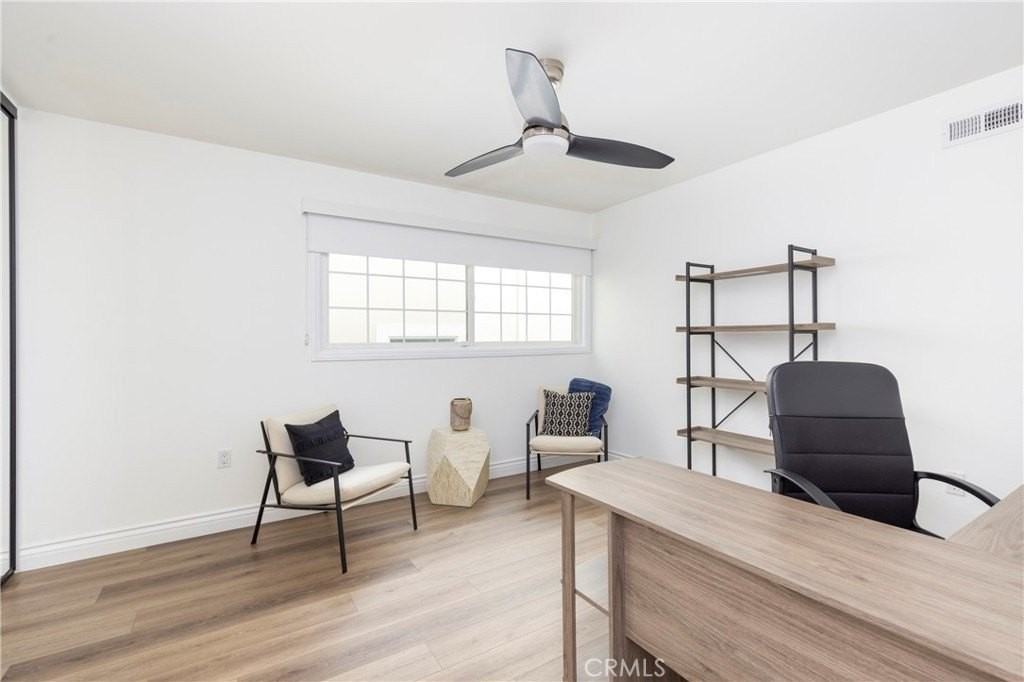 116 E Balboa Blvd - Photo 7 of 20