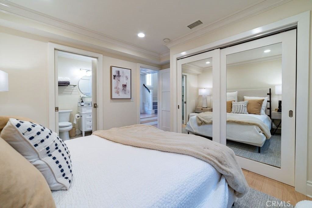 3731 4th Ave - Photo 5 of 41