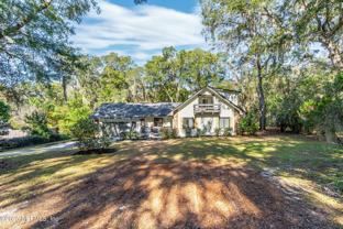 212 Raintree Trl - Photo 1 of 1