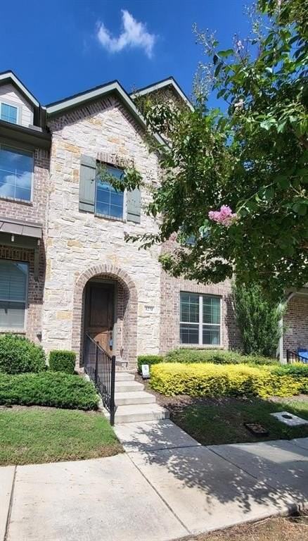 1274 Casselberry Dr - Photo 3 of 25