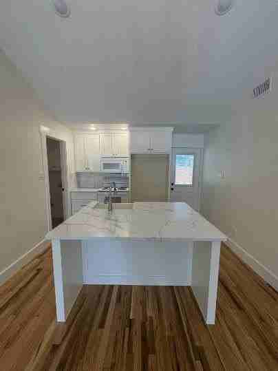 2510 Bliss St - Photo 3 of 8