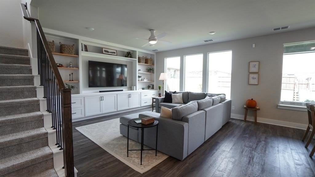 1836 Big Spring Dr - Photo 5 of 40