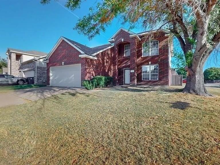 801 Gillon Dr - Photo 2 of 24