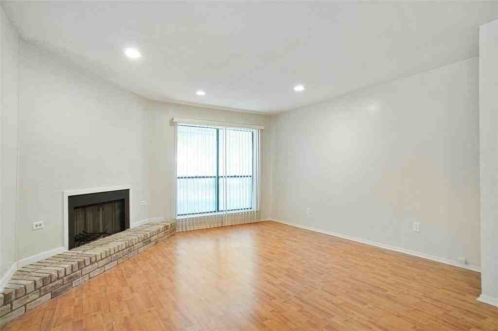 4908 Byers Ave #D - Photo 6 of 18