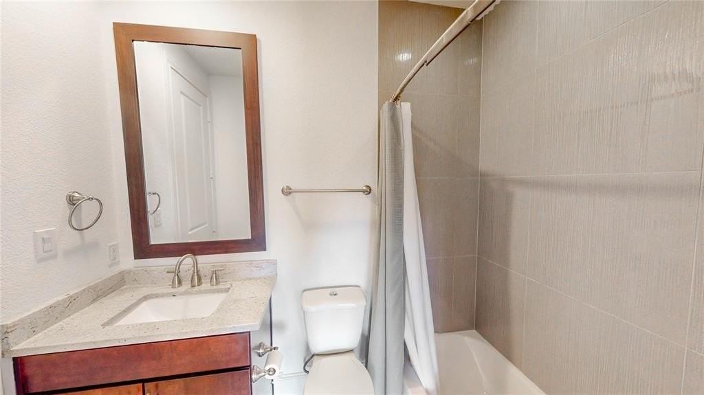 620 S Pearl Expy - Photo 7 of 33