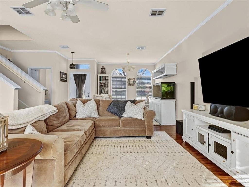 2332 Sumac Ct - Photo 5 of 22