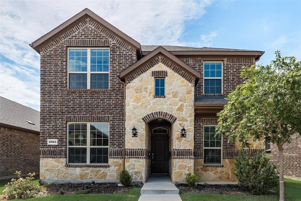 2853 Franklin Dr - Photo 2 of 18