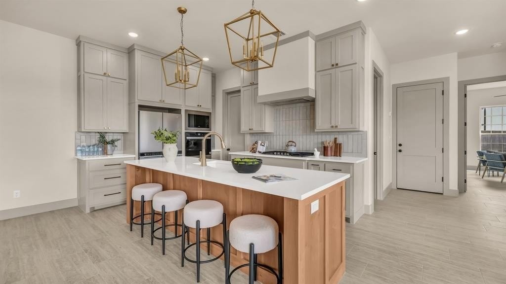 164 Hulen Cir - Photo 3 of 21