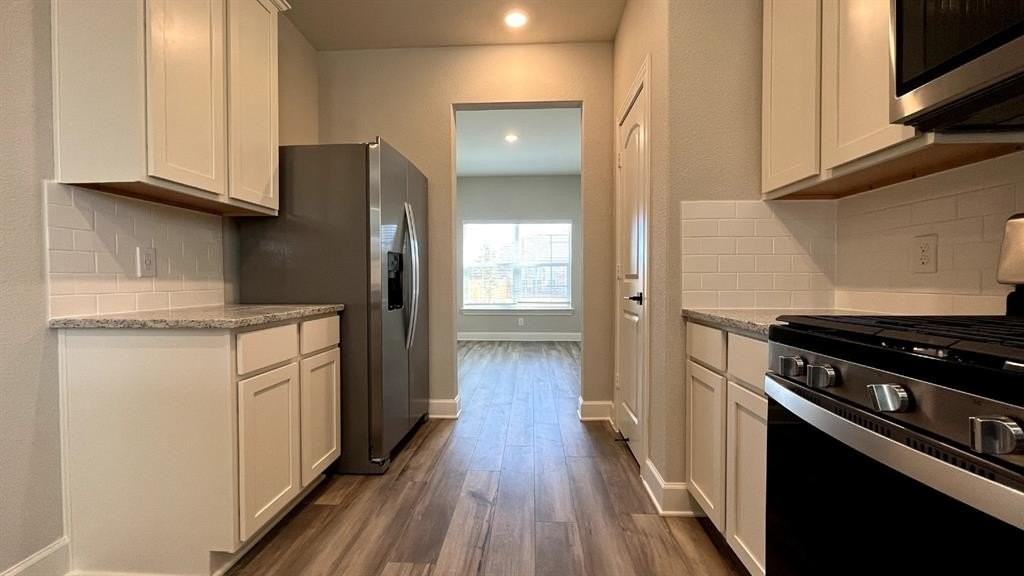 1909 Mckee Ct - Photo 6 of 28