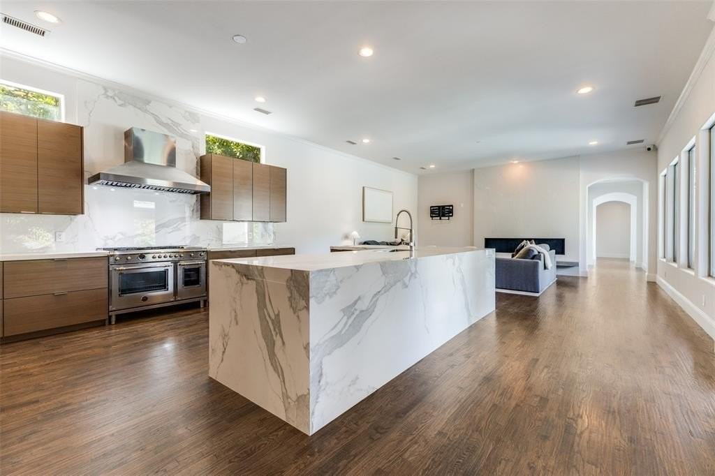 8647 Wingate Dr - Photo 6 of 27