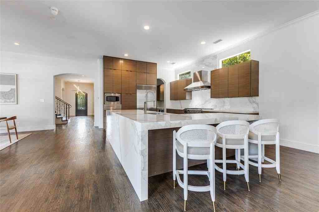 8647 Wingate Dr - Photo 7 of 27