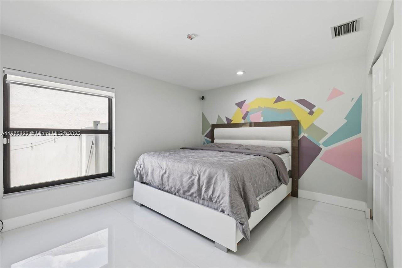 3526 Sw 173rd Way - Photo 3 of 8