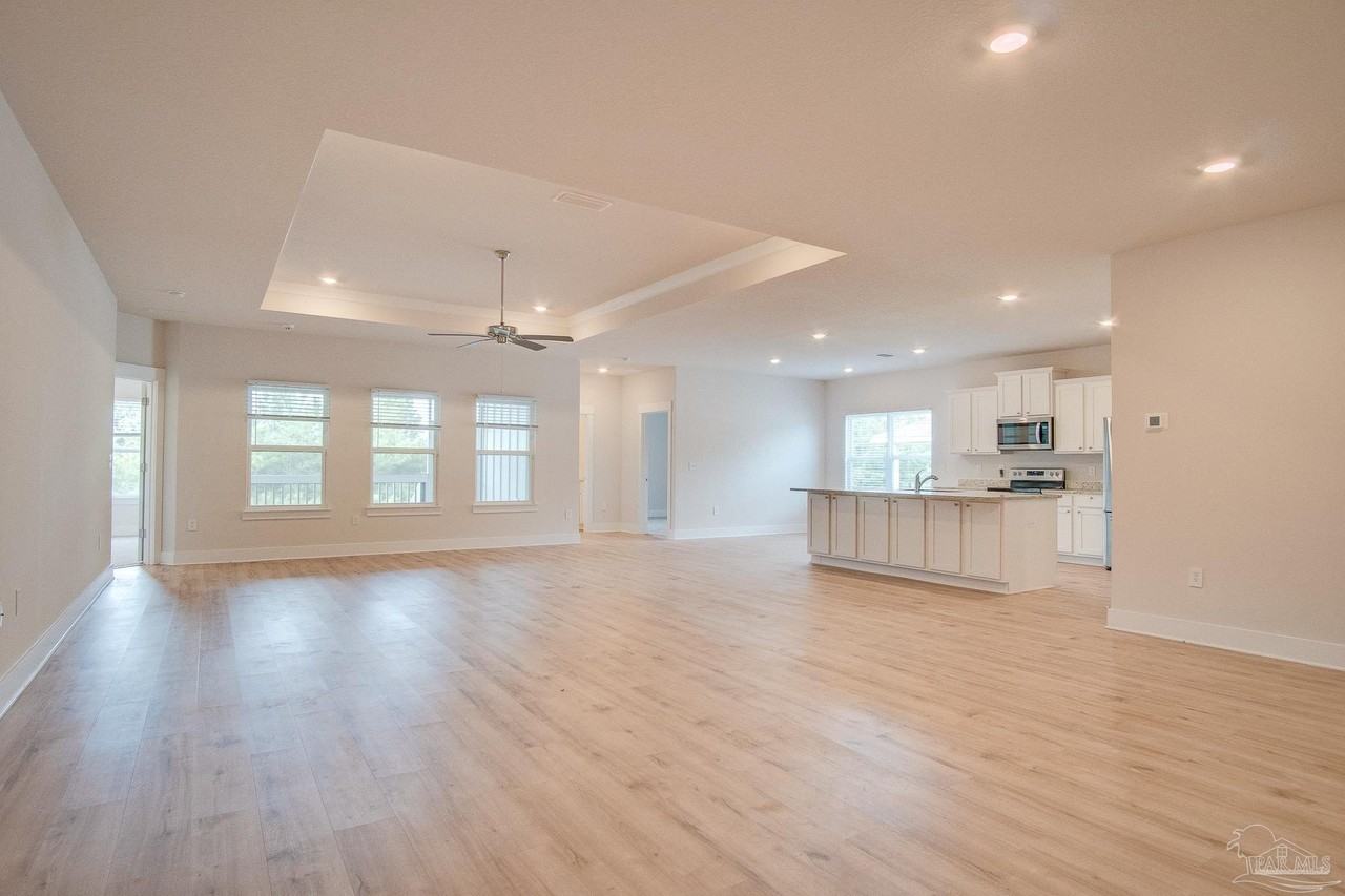 10818 Blacktail Loop - Photo 5 of 34