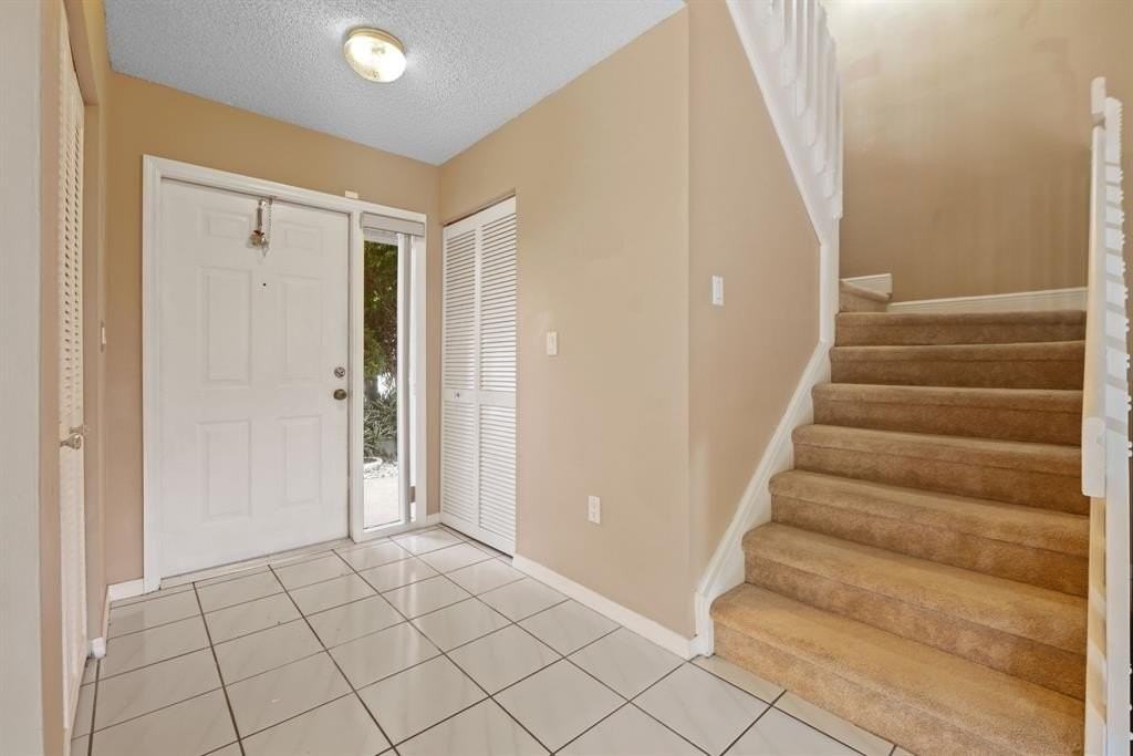 12665 Nw 11th Ct - Photo 4 of 25