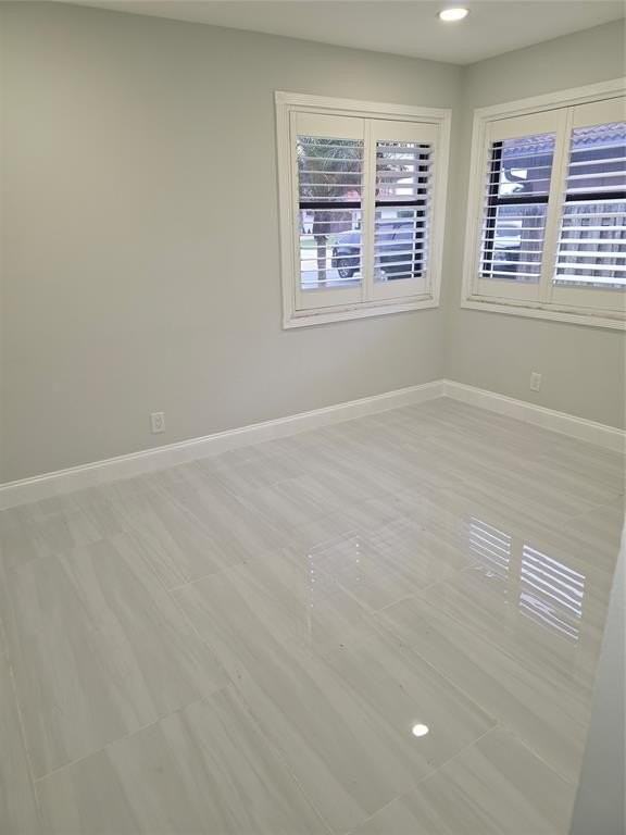 6701 W Wedgewood Ave - Photo 3 of 14