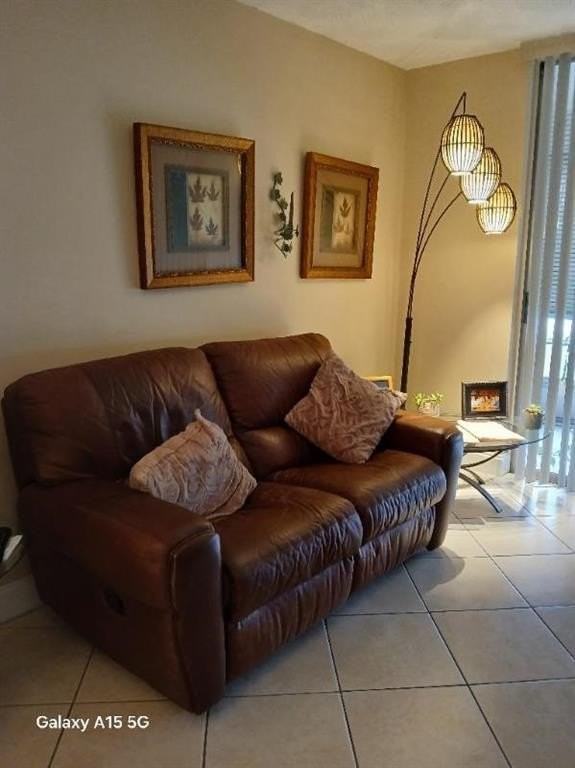 8300 Sunrise Lakes Blvd #104 - Photo 4 of 8