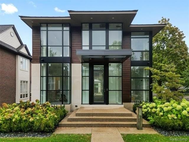 512 Wallace St - Photo 2 of 20