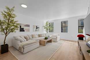 687 Hibiscus St - Photo 1 of 1