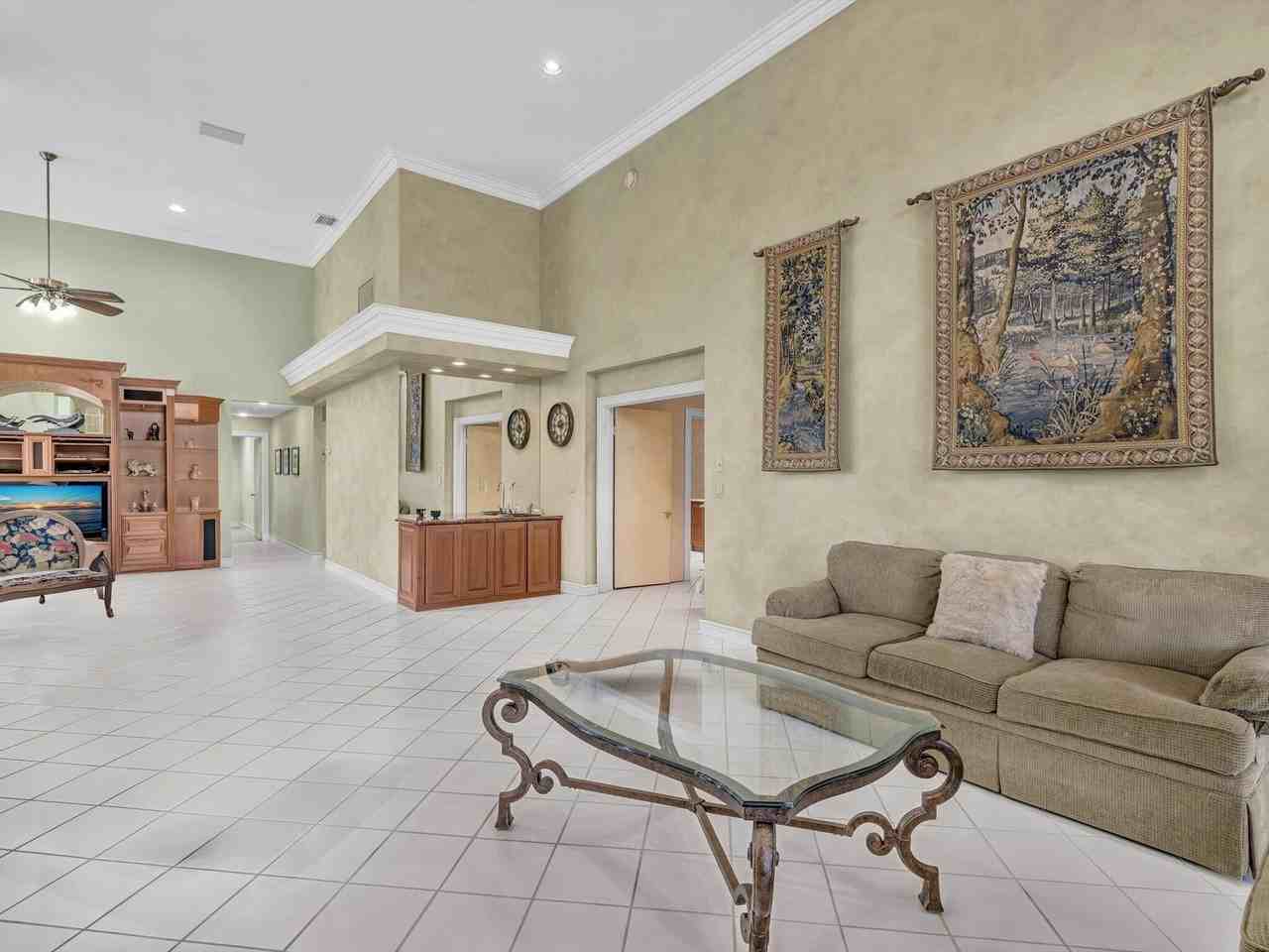 10122 Spyglass Way - Photo 4 of 50