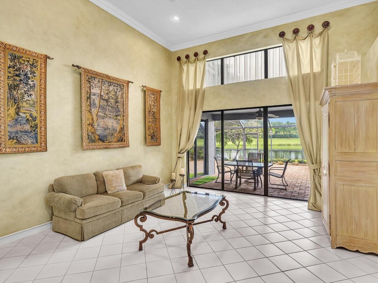 10122 Spyglass Way - Photo 7 of 50