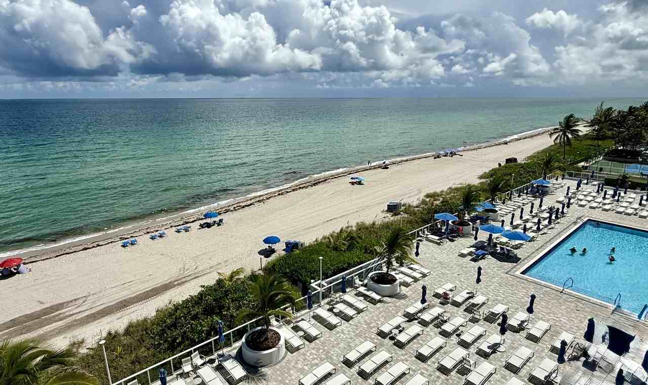 1890 S Ocean Dr #703 - Photo 3 of 37