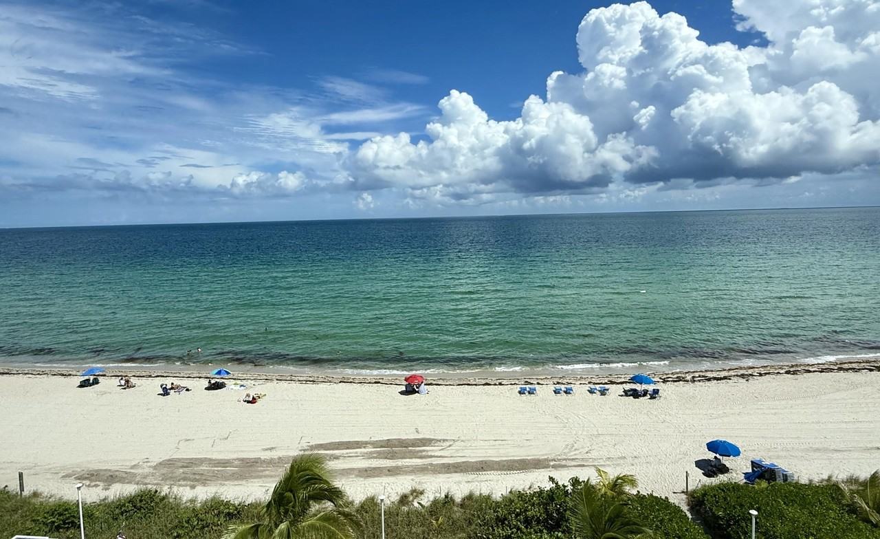 1890 S Ocean Dr #703 - Photo 4 of 37