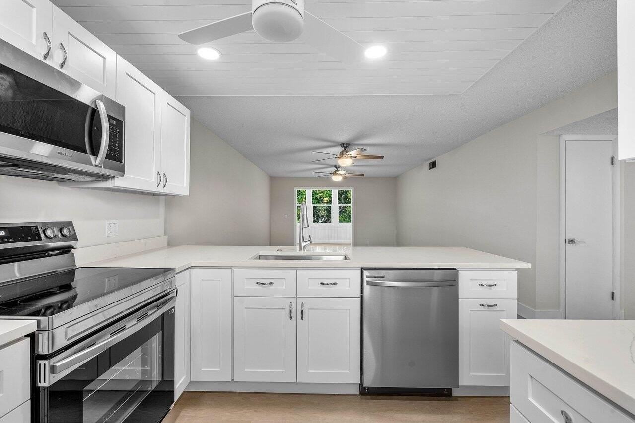 2601 Ne 3rd Ct #3040 - Photo 4 of 24