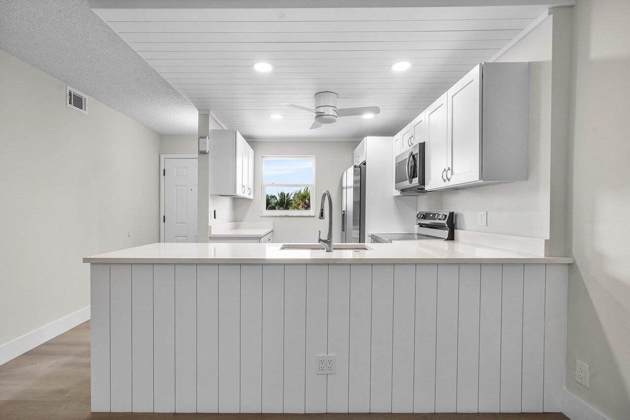 2601 Ne 3rd Ct #3040 - Photo 7 of 24