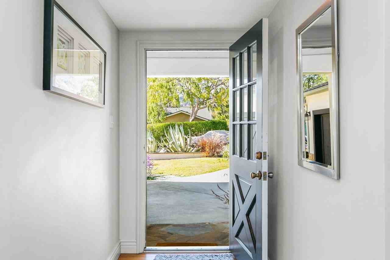 706 Circle Dr - Photo 6 of 25