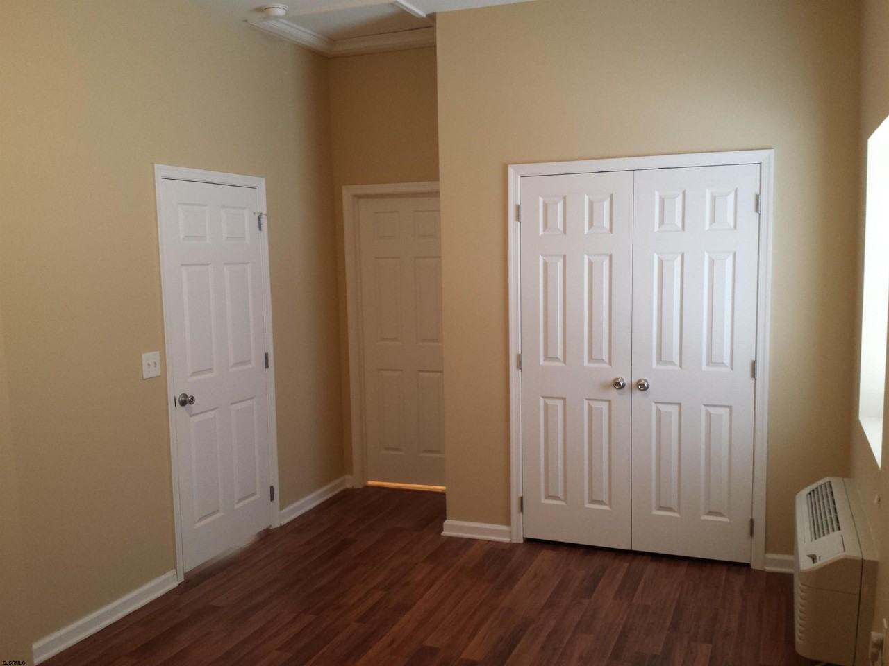 105 W White Horse Pike - Photo 6 of 7