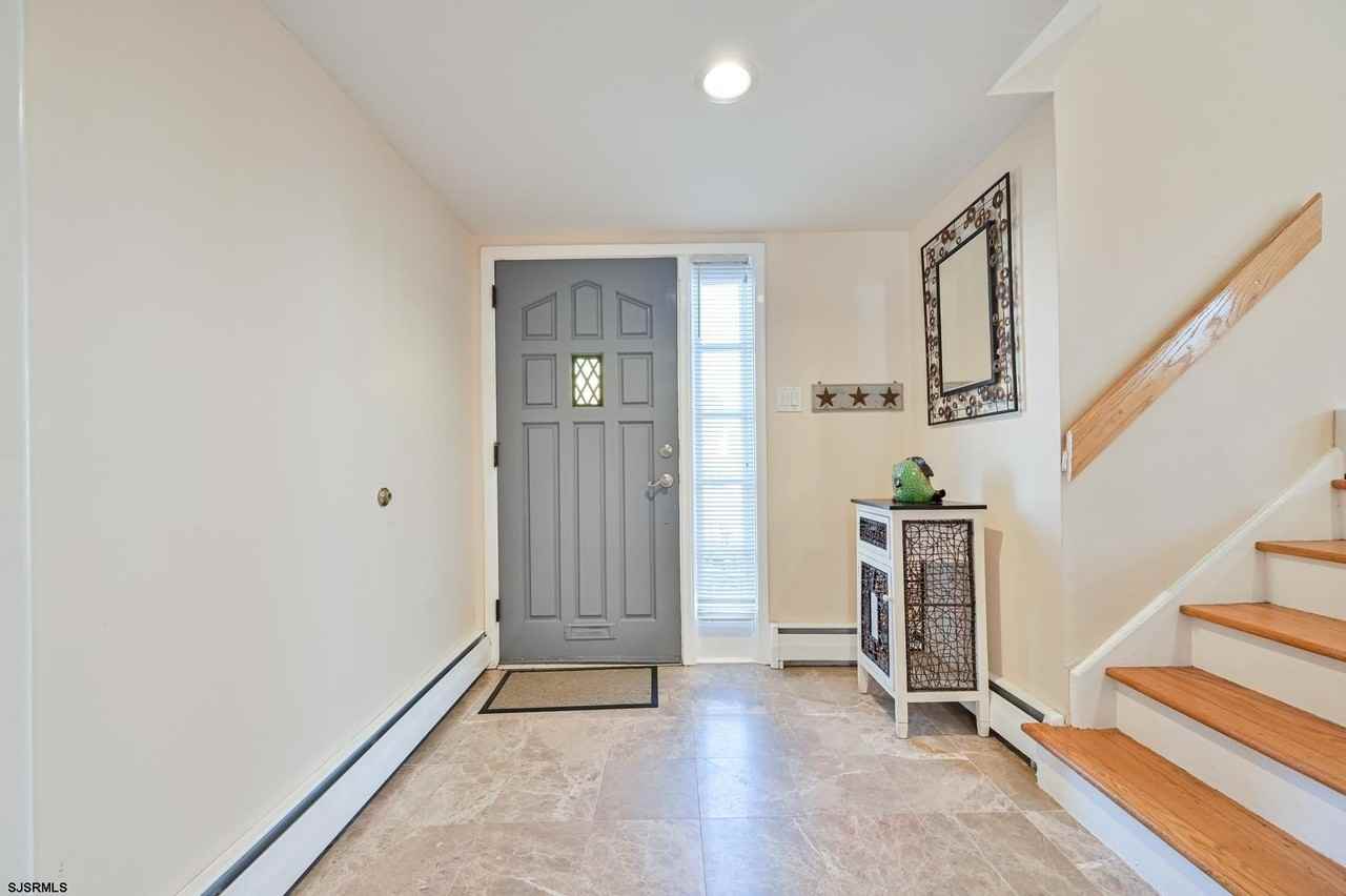 100 N Argyle Ave - Photo 4 of 36