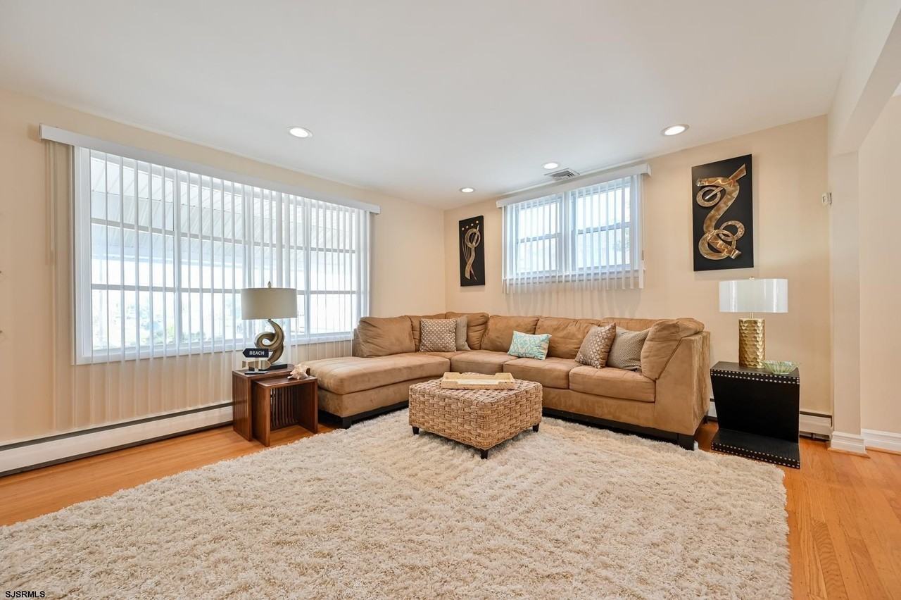 100 N Argyle Ave - Photo 7 of 36