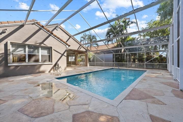 10860 Fairmont Village Drive - Photo 2 of 12