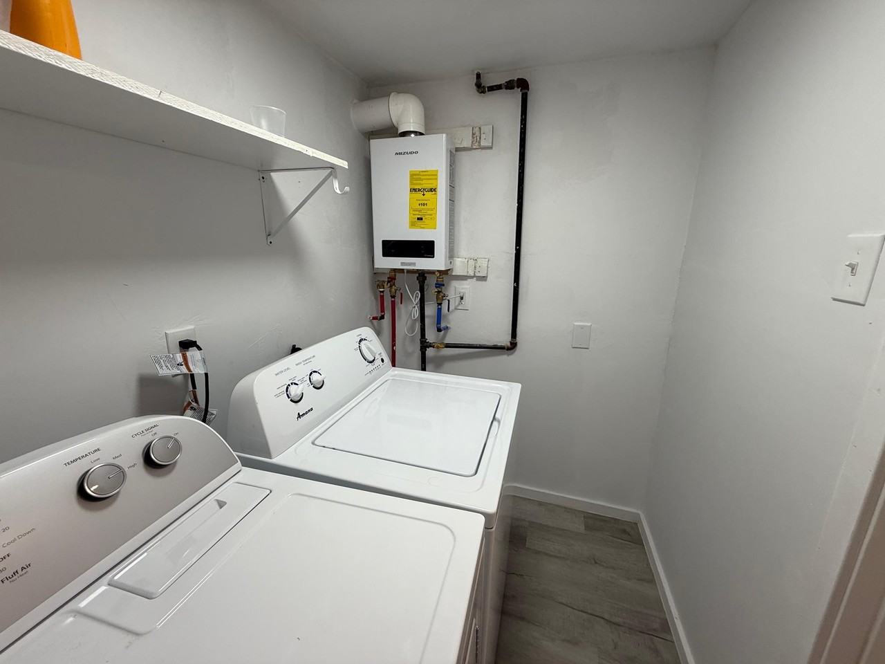 Highland Dr - Photo 4 of 34