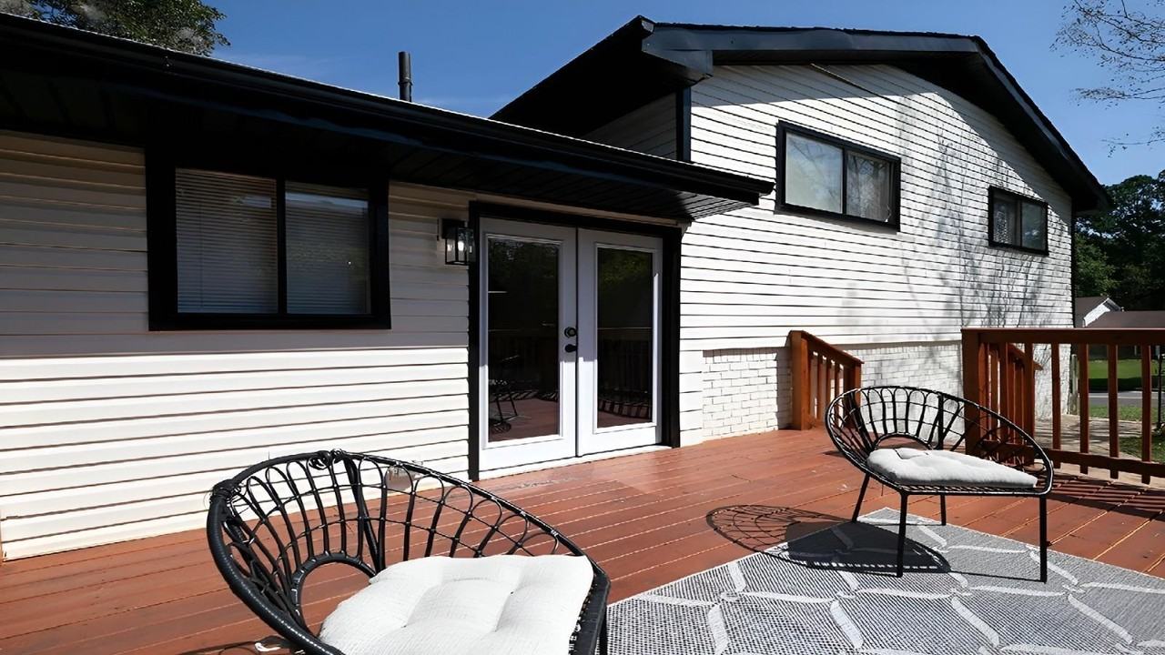 Crabapple Lane - Photo 2 of 15