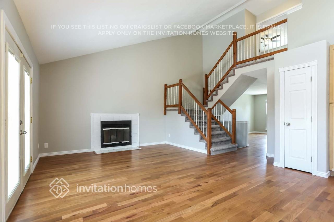 19891 East Dartmouth Avenue - Photo 4 of 17