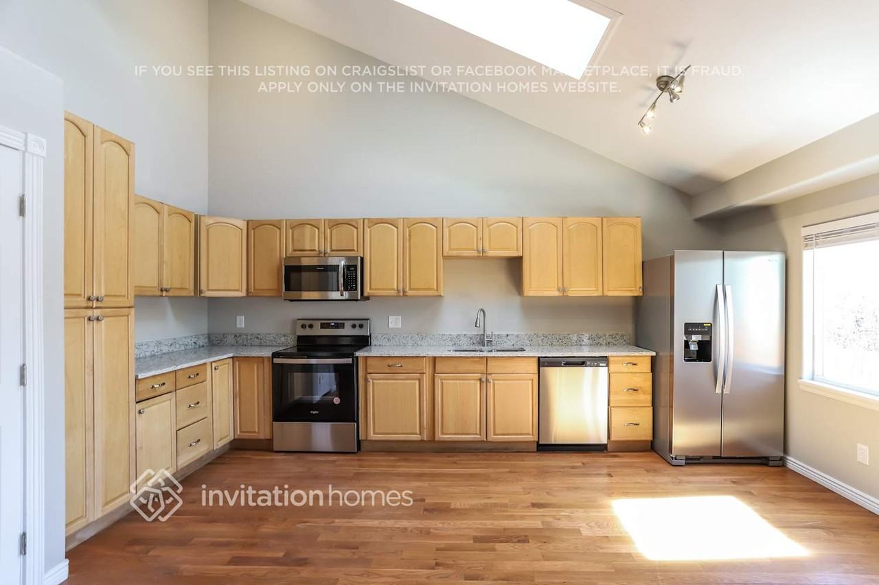 19891 East Dartmouth Avenue - Photo 6 of 17