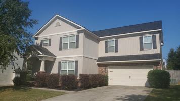 featured image of 1423 Summit Way