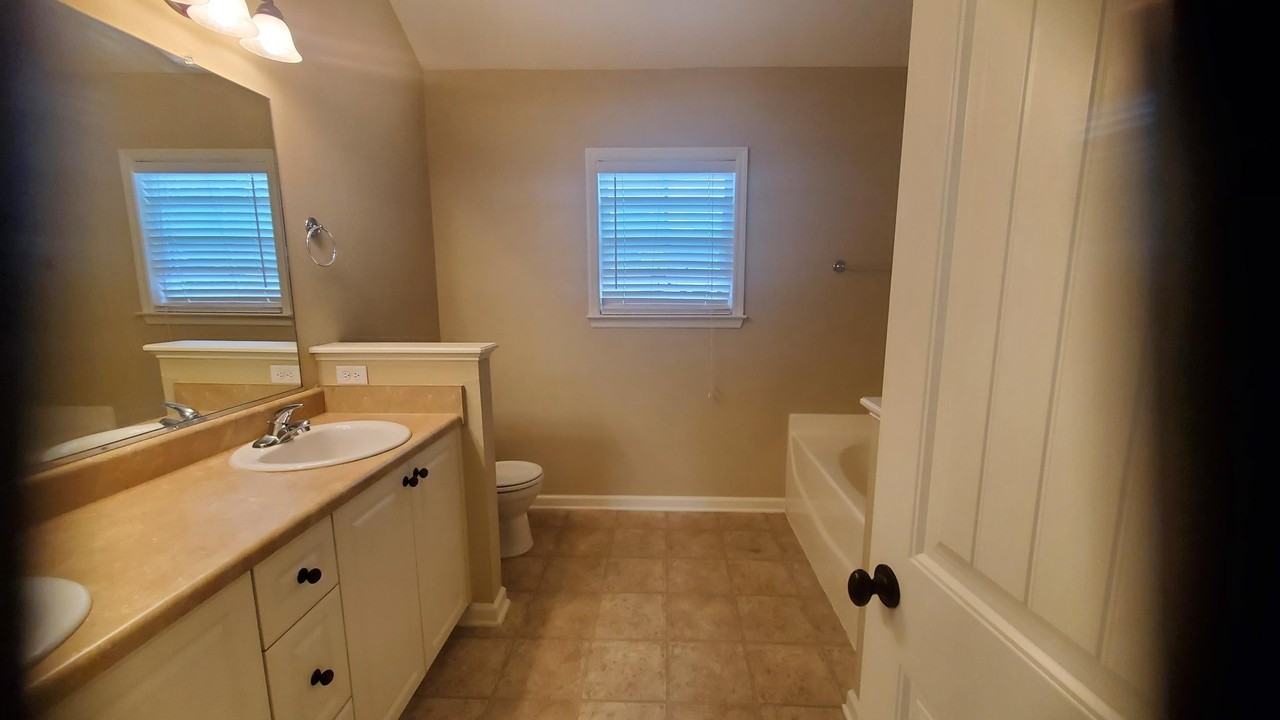 1423 Summit Way - Photo 6 of 7