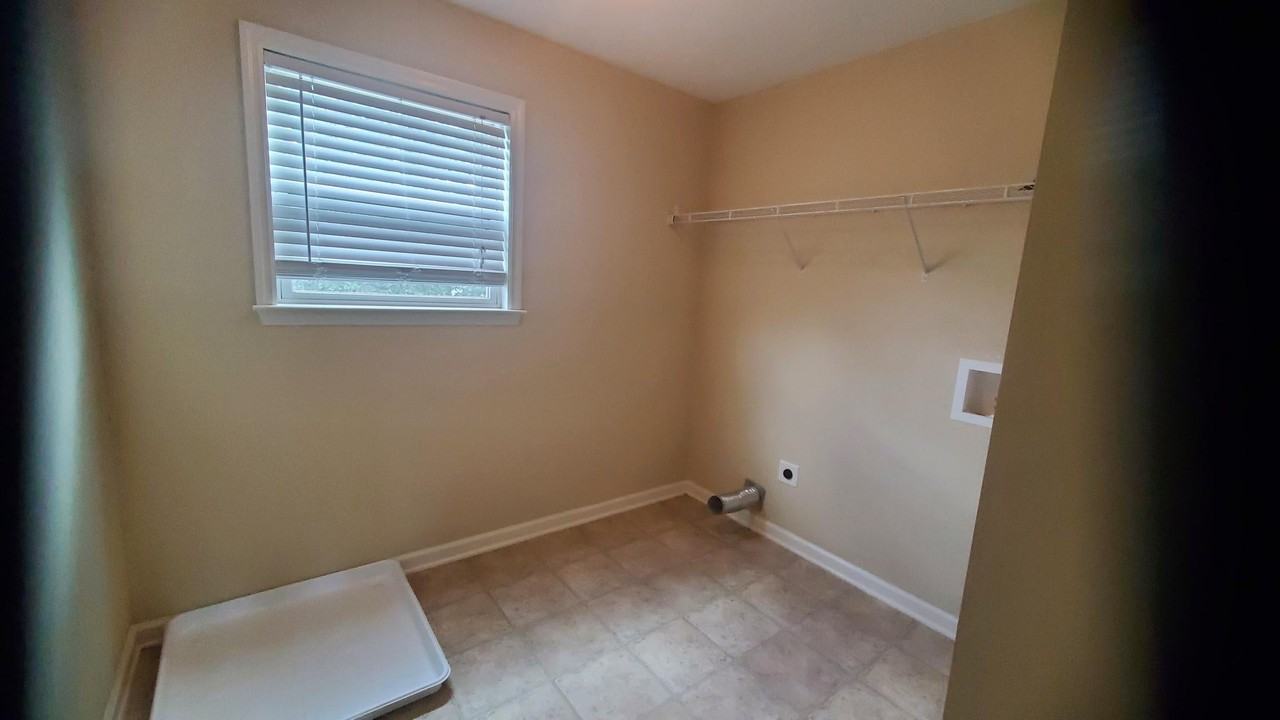 1423 Summit Way - Photo 7 of 7